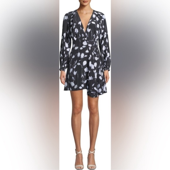 Equipment Alexandria Black White Floral V Neck Dress Womens Size 4